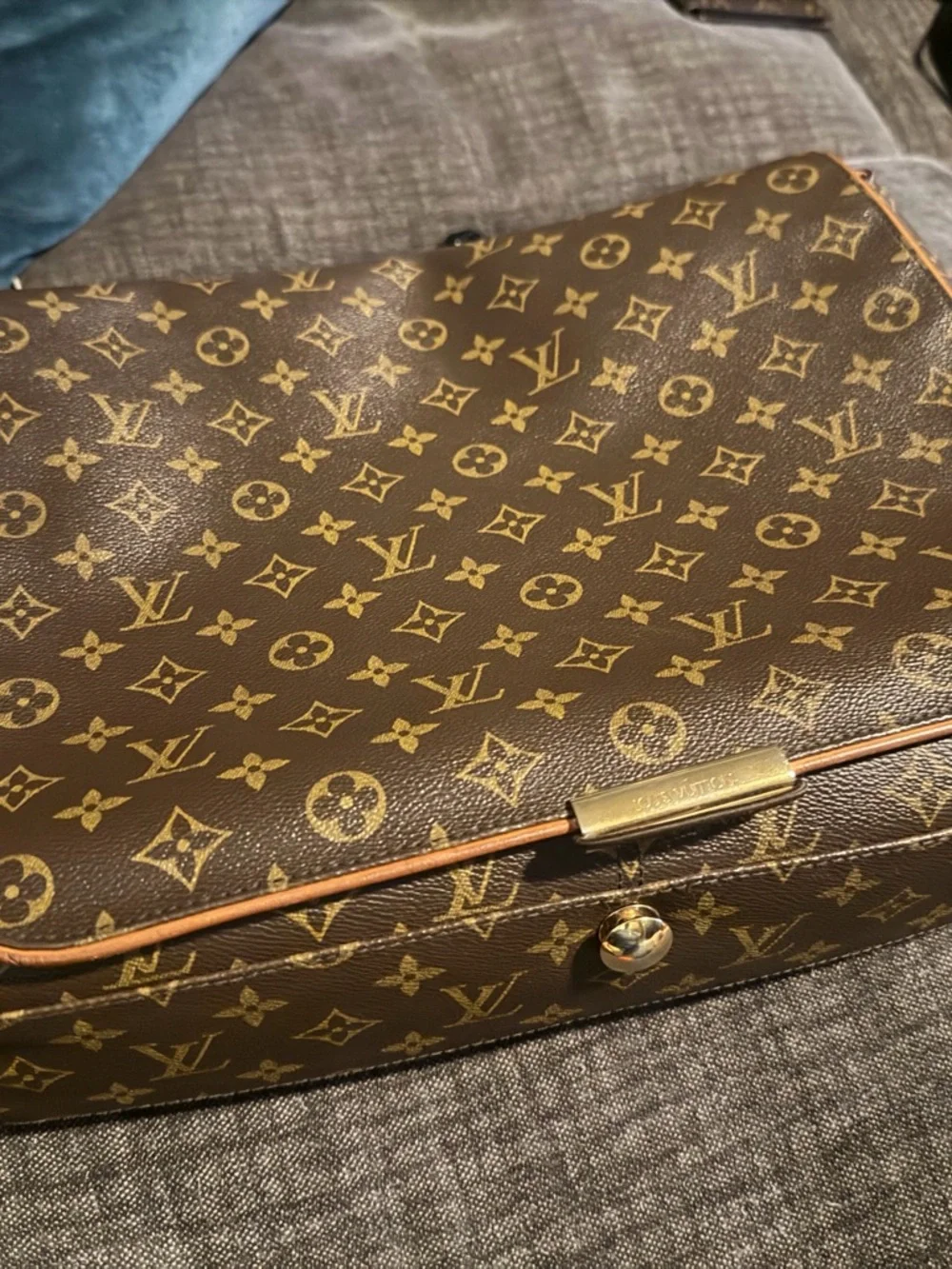 Louis Vuitton Monogram Canvas Abbesses Messenger Bag